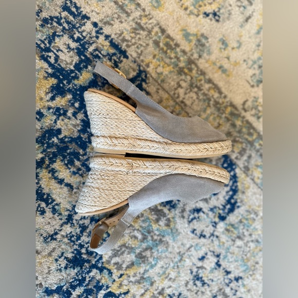 Garnet Hill Espadrille Wedge Sandals 8 - Picture 6 of 9